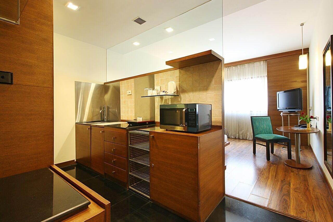 Hotel Studio Estique Pune Exterior foto